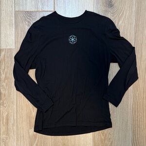 Apple Employee Exclusive Long Sleeve T-Shirt (Mindful Minute Challenge 2020)